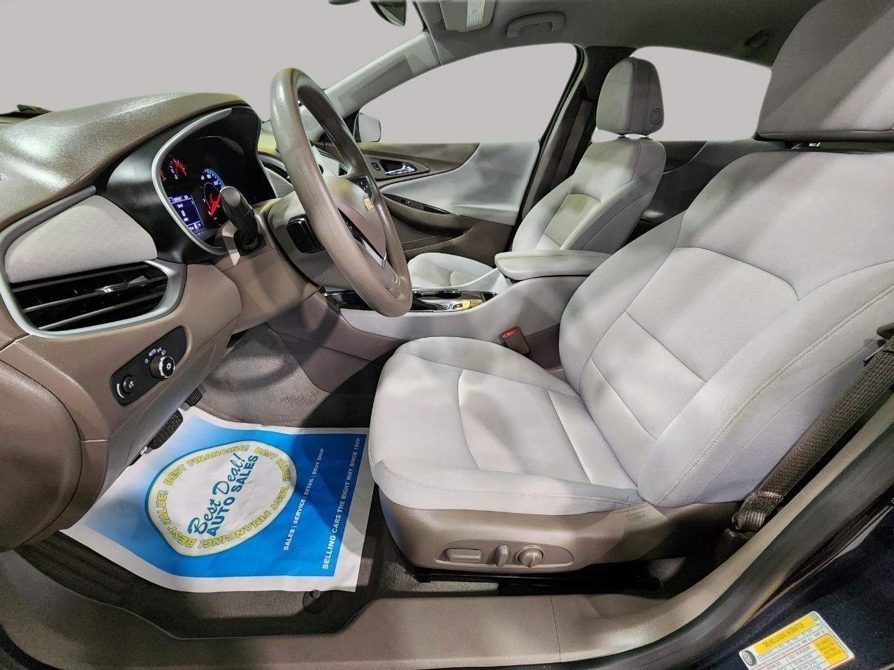Chevrolet Malibu  2023