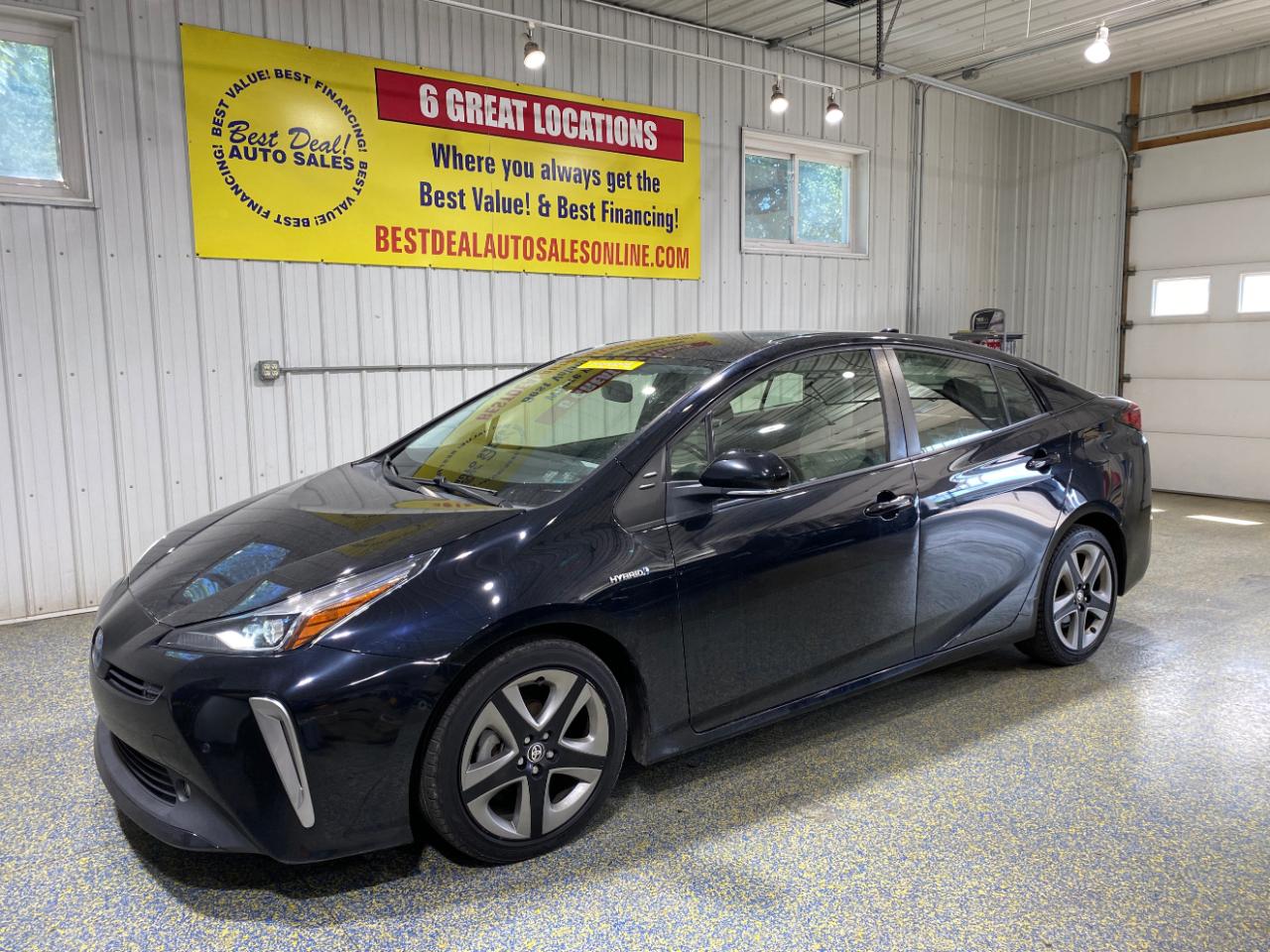 2022 Toyota Prius LE