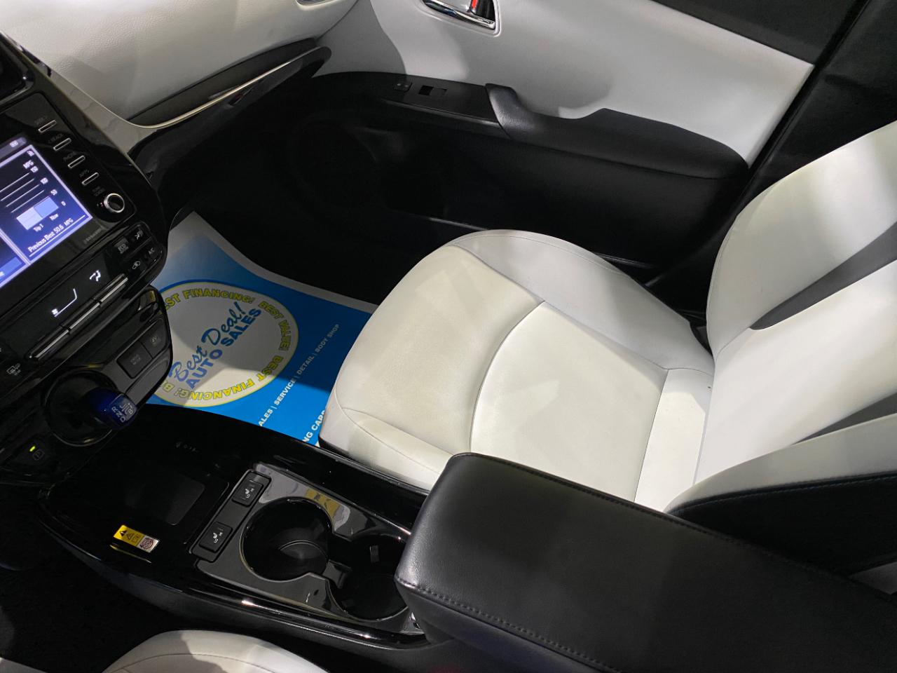 Toyota Prius LE 2022