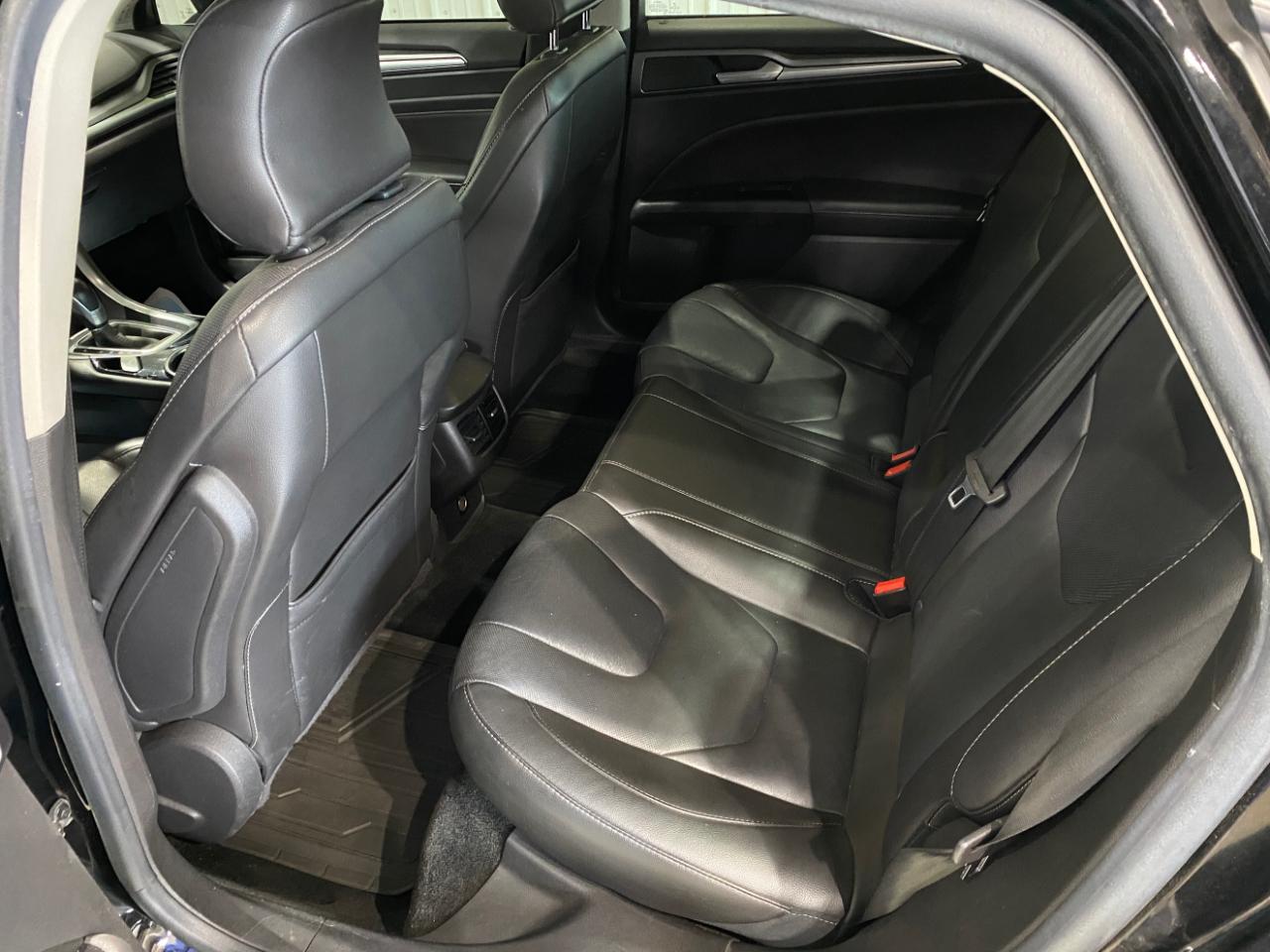 Ford Fusion Titanium 2016