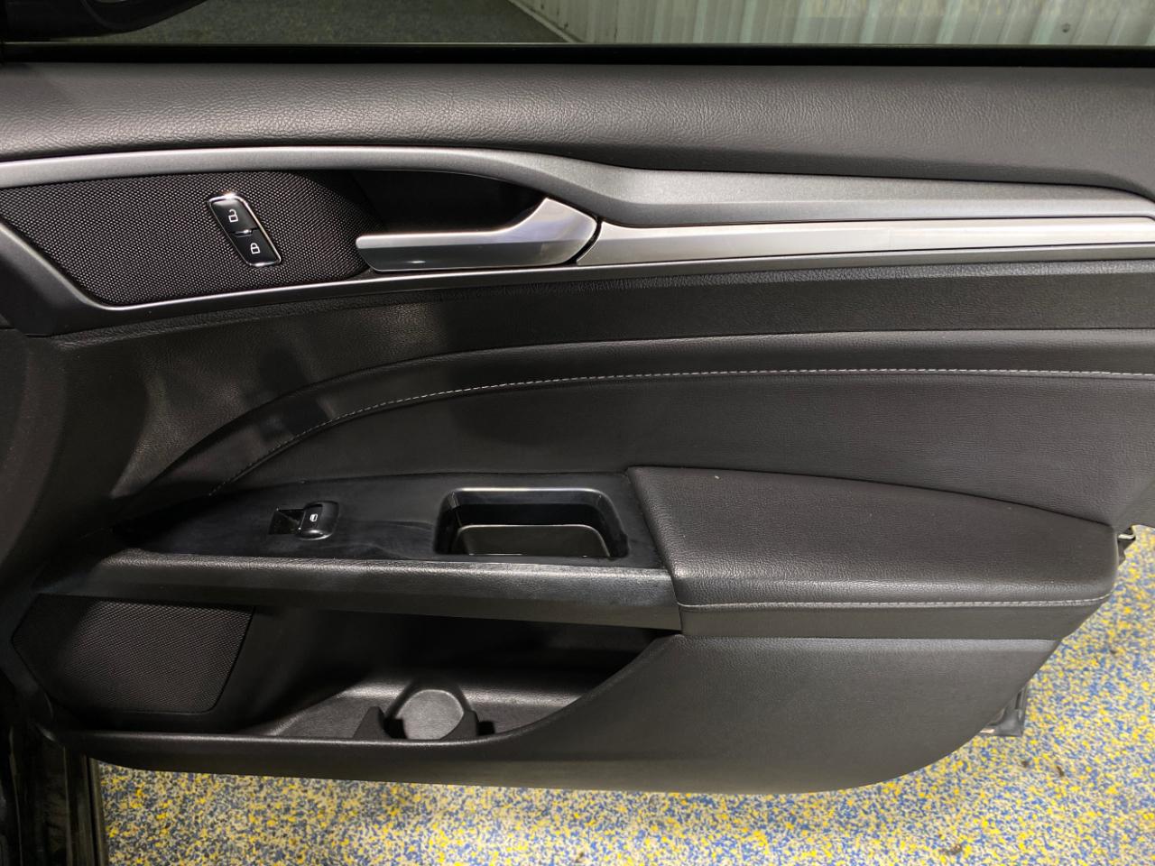 Ford Fusion Titanium 2016