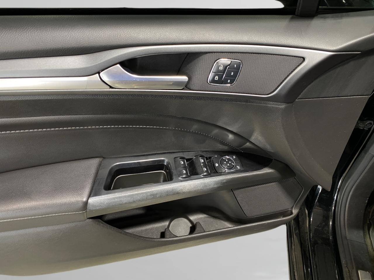Ford Fusion Titanium 2016