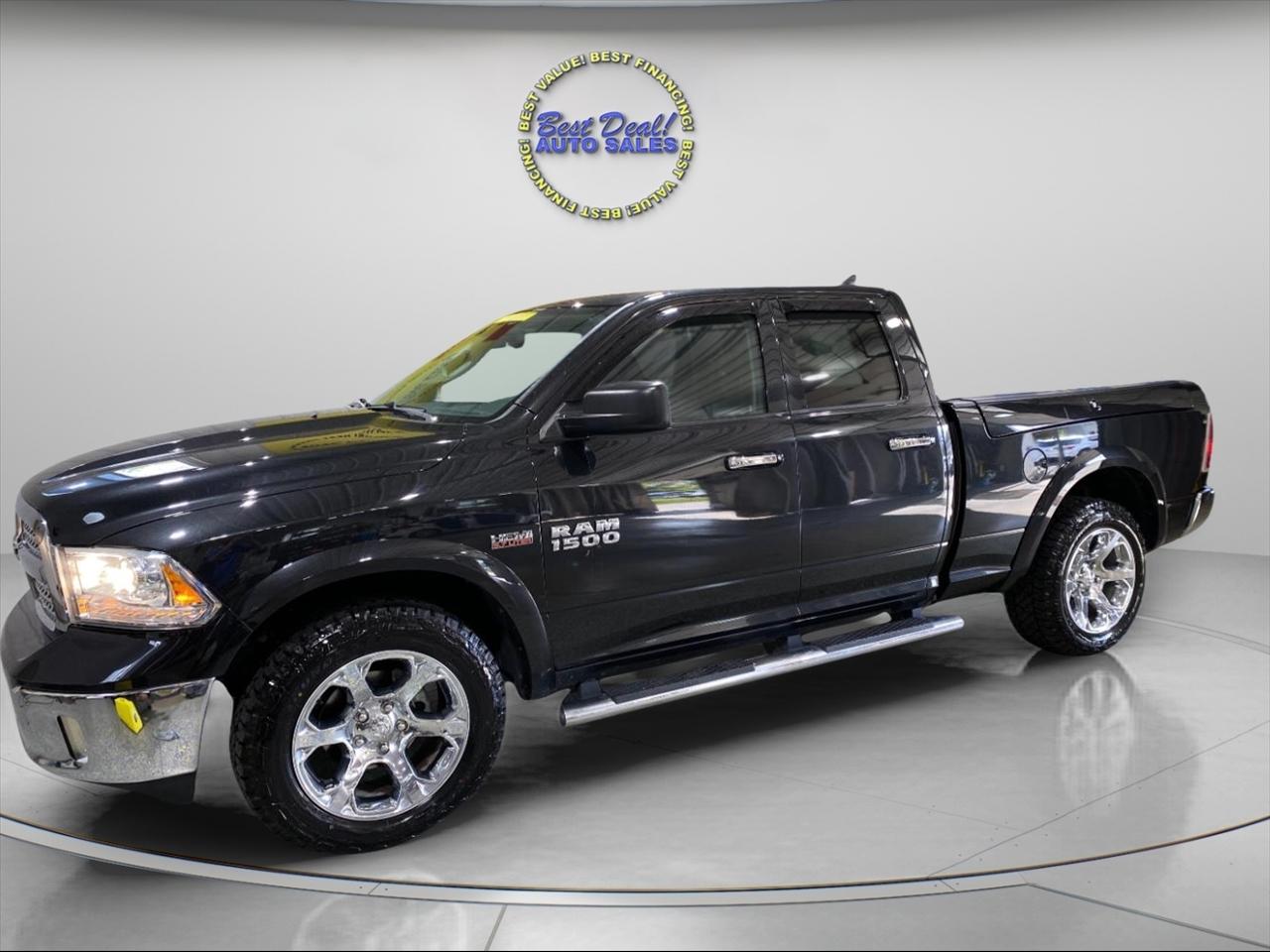 2017 RAM 1500 Laramie Quad Cab 6ft Bed 4WD