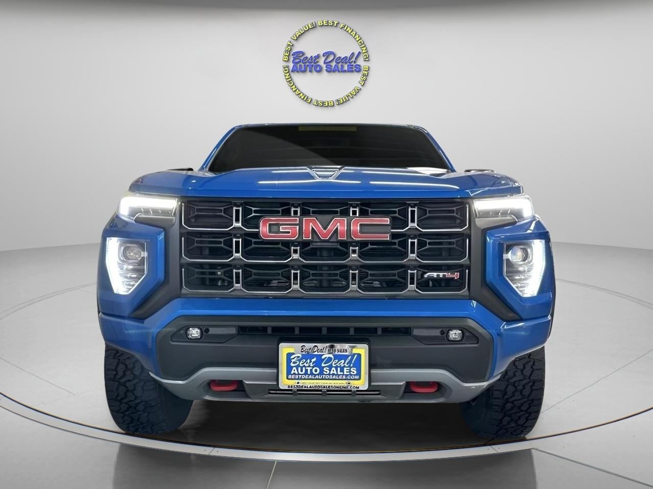 GMC Canyon AT4 Crew Cab 4WD 2023