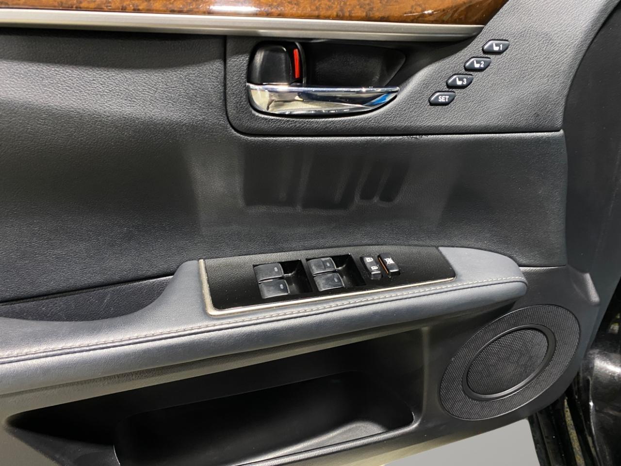 Lexus ES 350 Sedan 2017