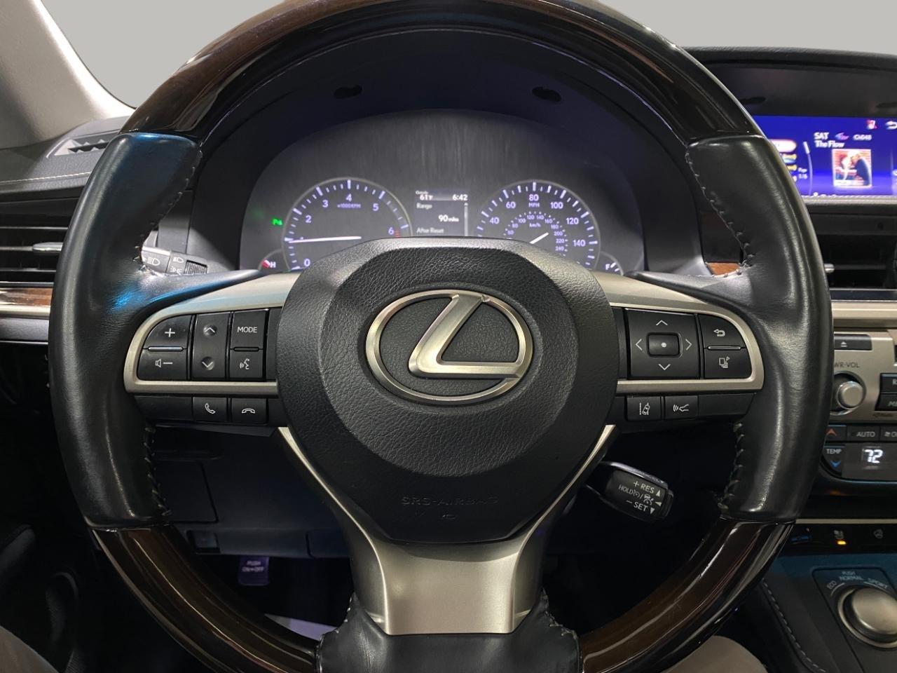 Lexus ES 350 Sedan 2017