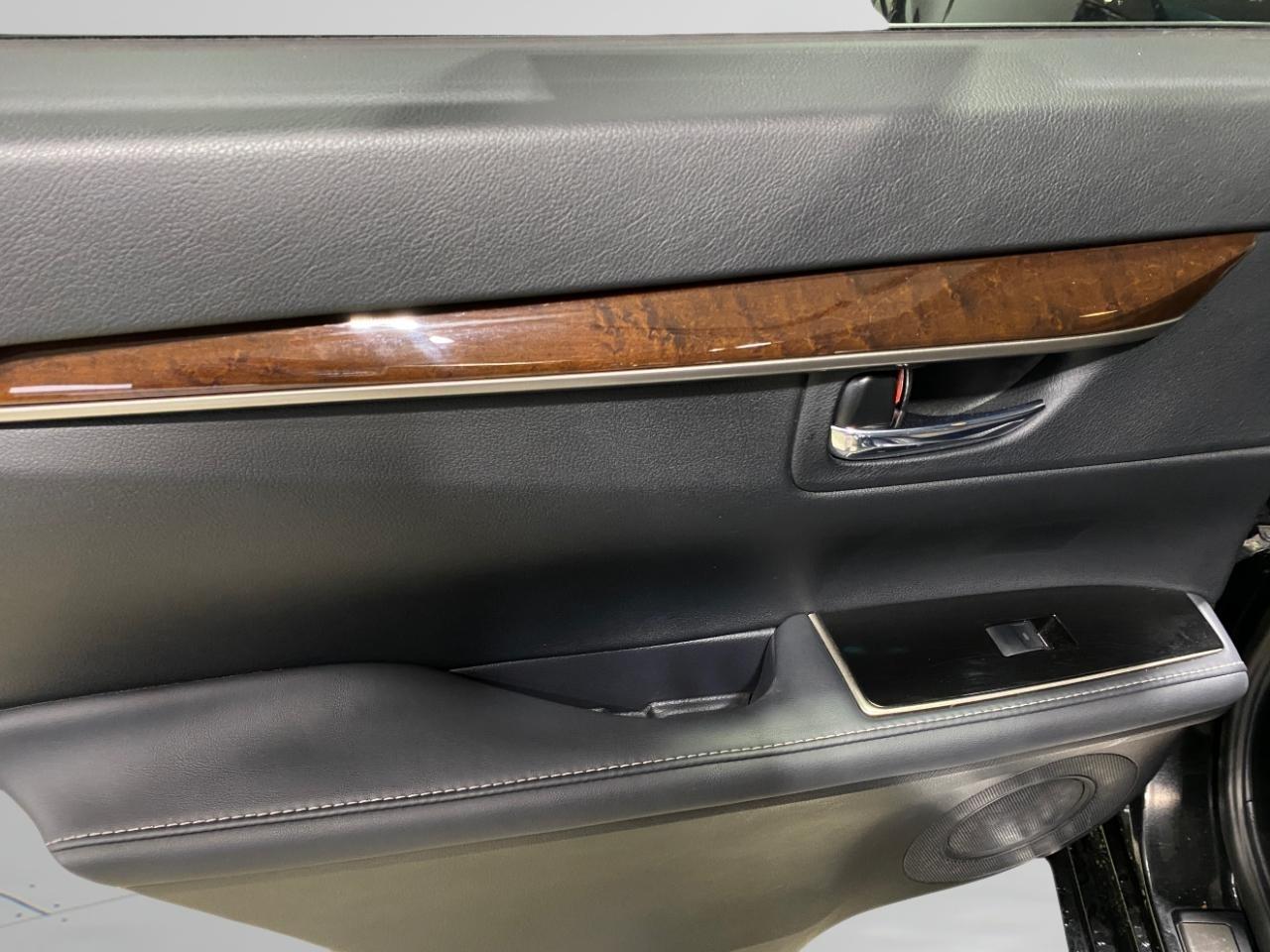 Lexus ES 350 Sedan 2017