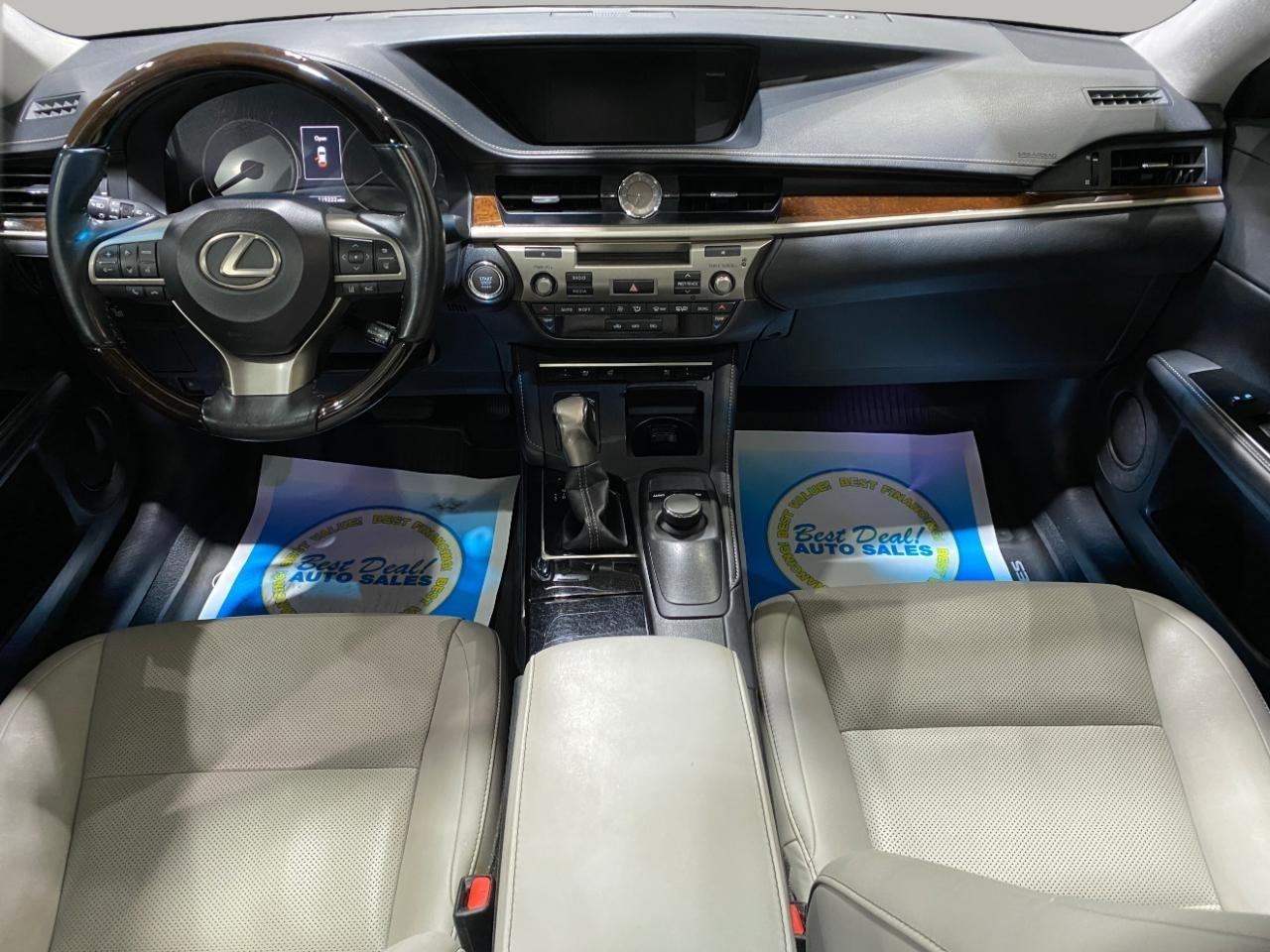 Lexus ES 350 Sedan 2017