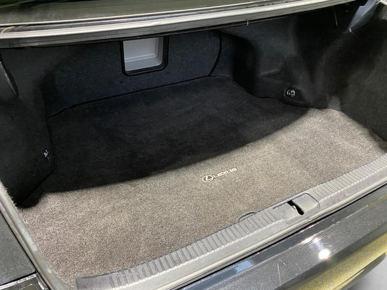 Lexus ES 350 Sedan 2017