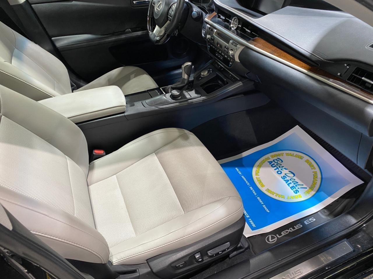 Lexus ES 350 Sedan 2017