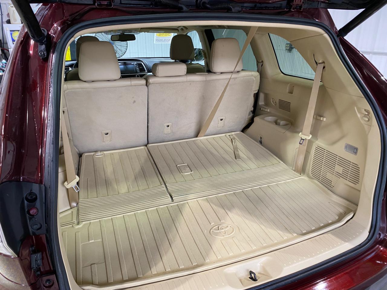 Toyota Highlander XLE AWD V6 2016