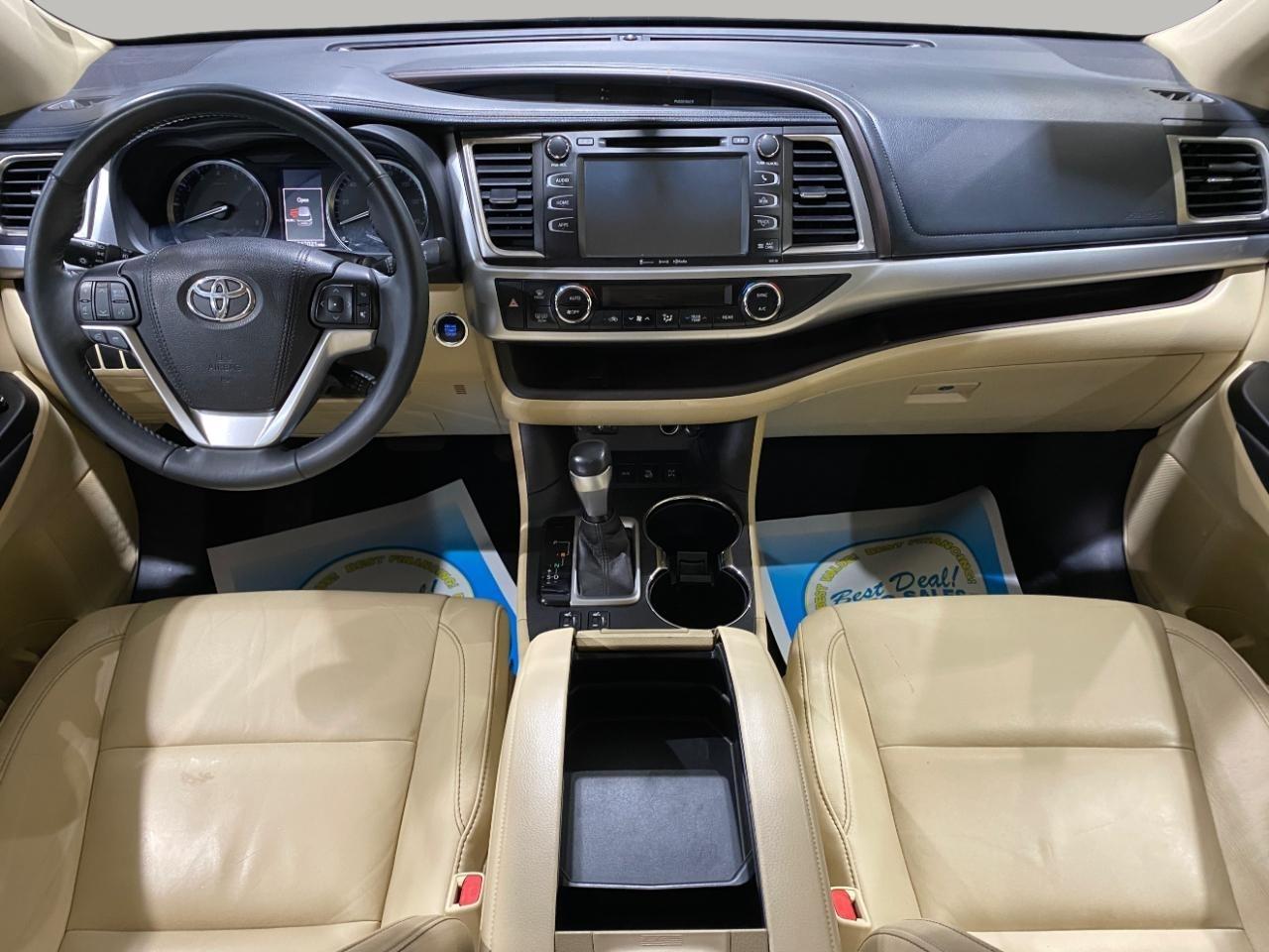 Toyota Highlander XLE AWD V6 2016