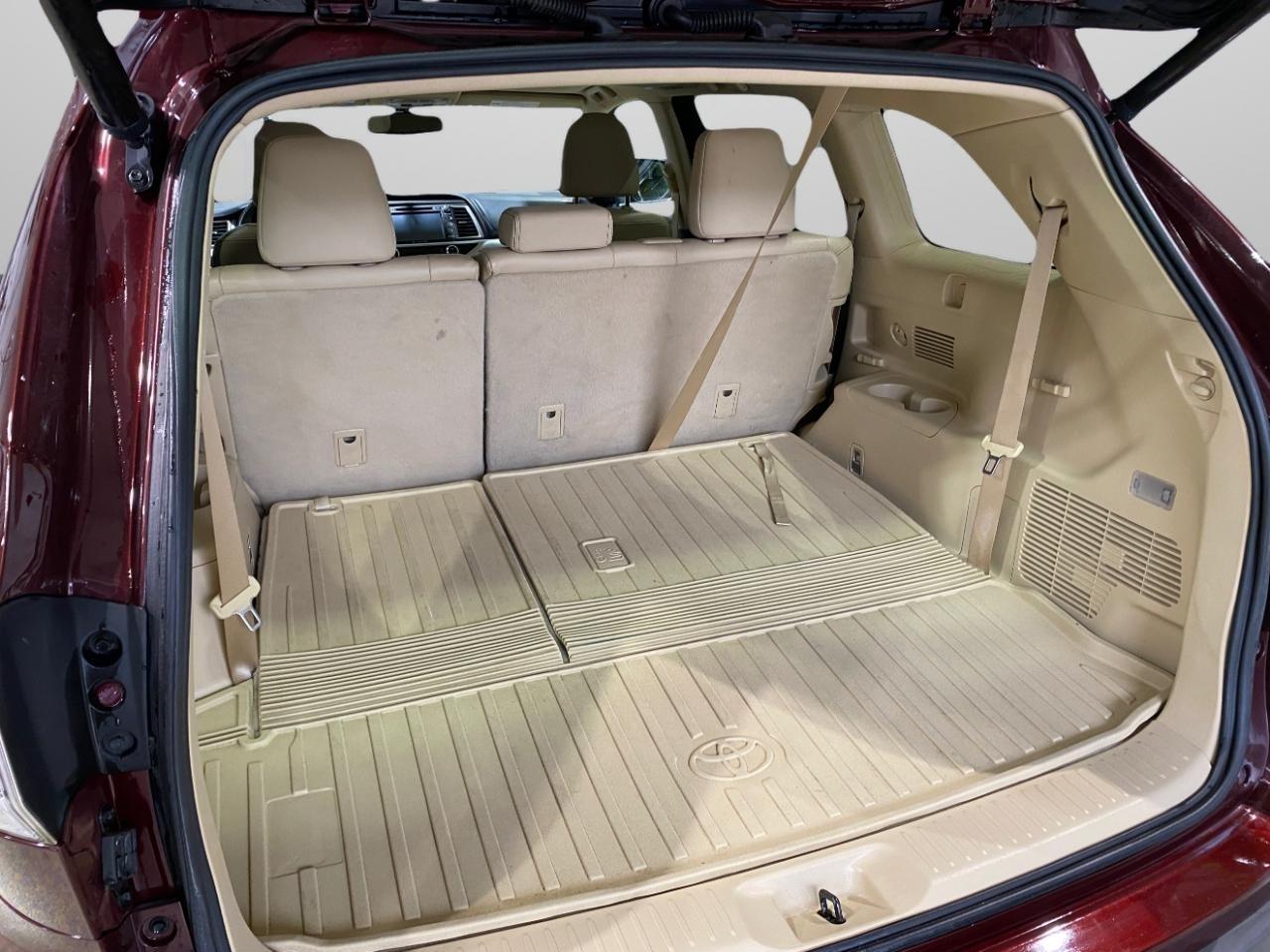 Toyota Highlander XLE AWD V6 2016