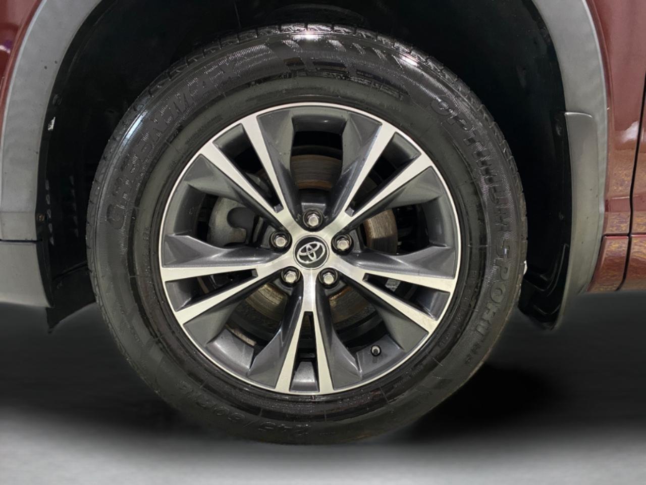 Toyota Highlander XLE AWD V6 2016