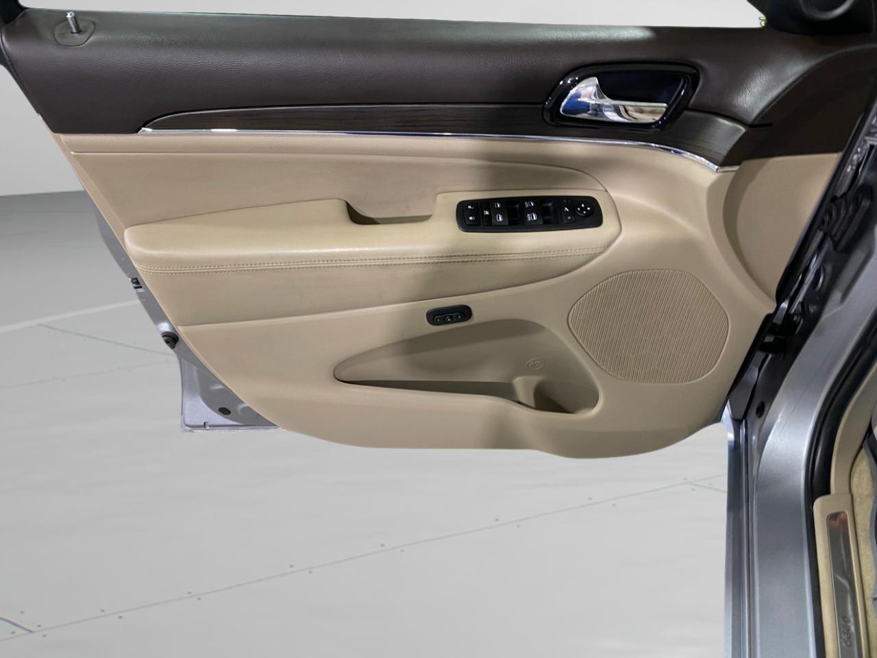 Jeep Grand Cherokee Overland 4WD 2020