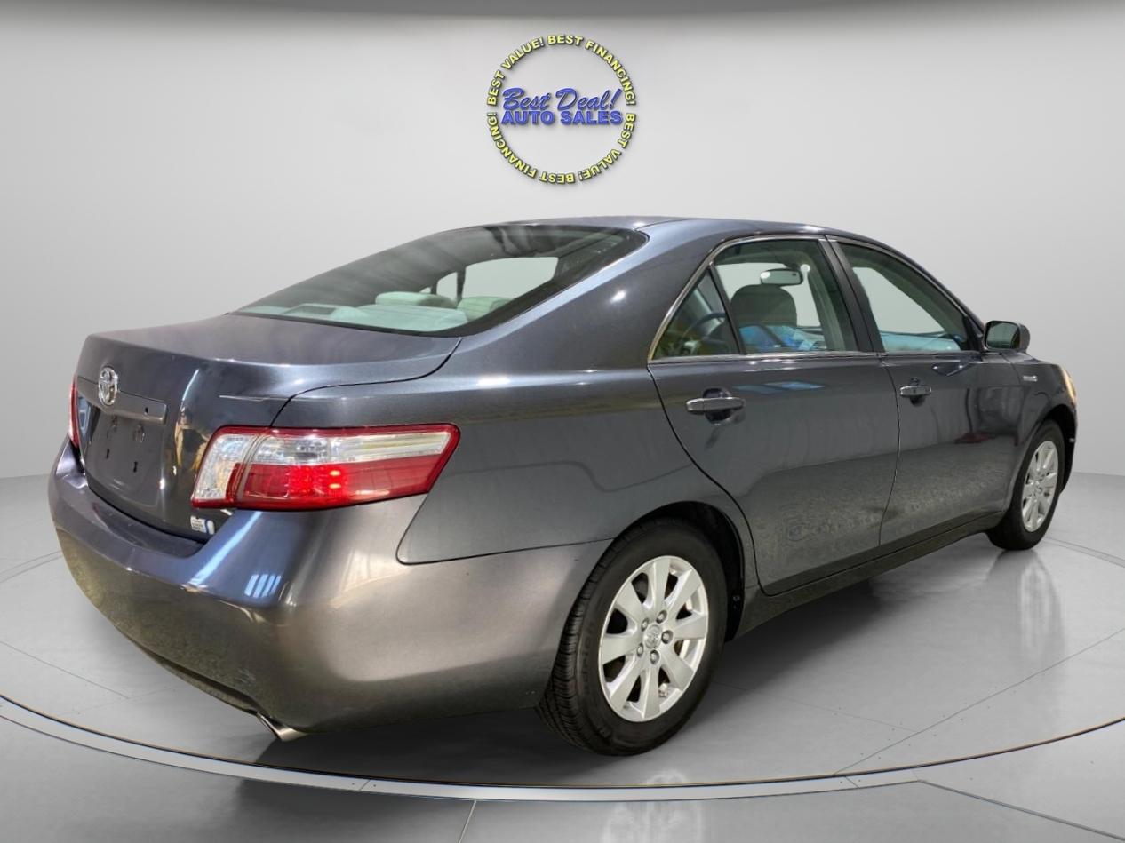 Toyota Camry Hybrid Sedan 2009