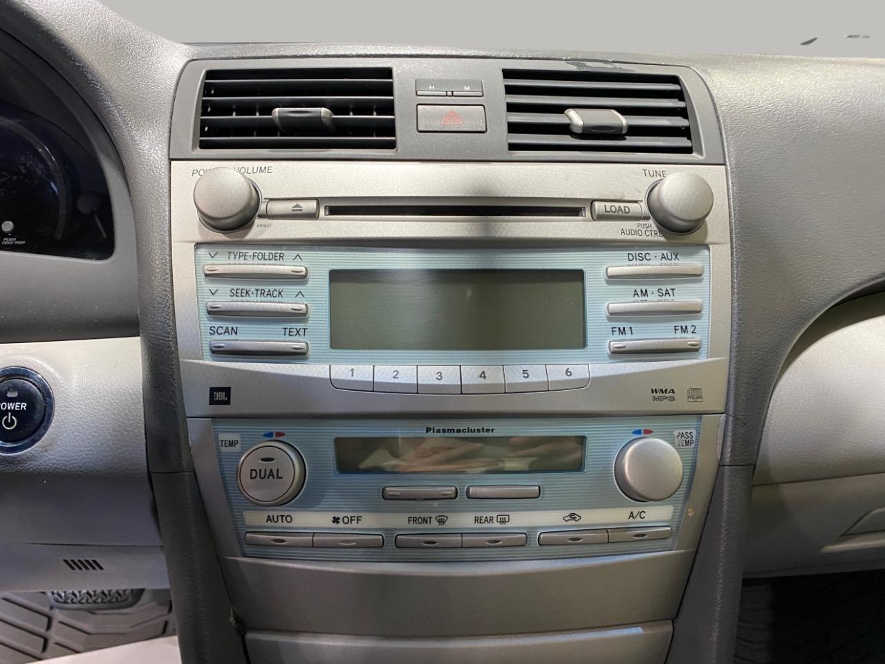 Toyota Camry Hybrid Sedan 2009