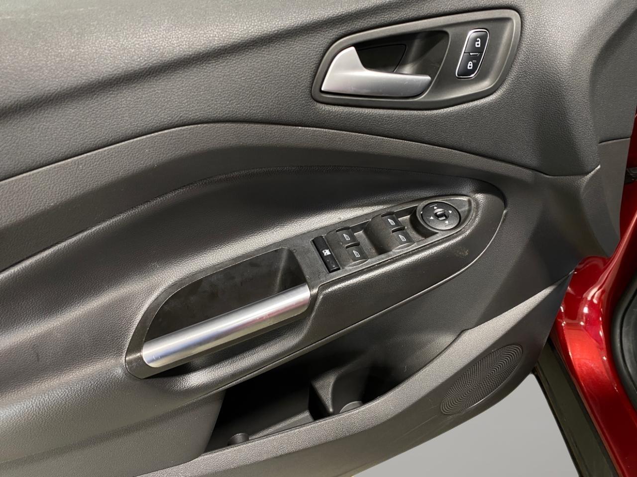 Ford Escape SE FWD 2018