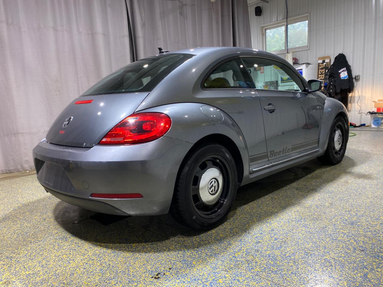 Volkswagen Beetle 2.5L 2014