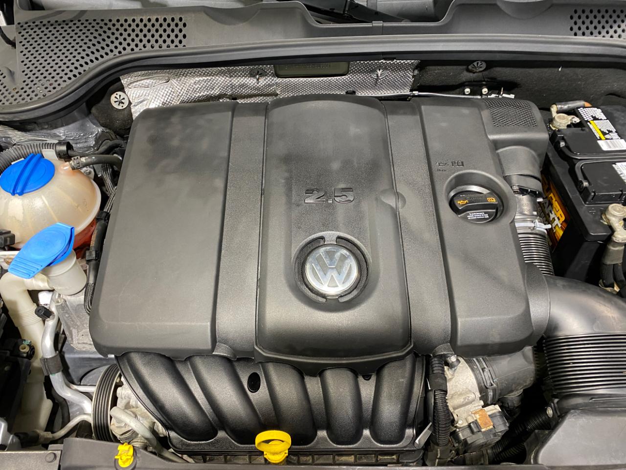 Volkswagen Beetle 2.5L 2014