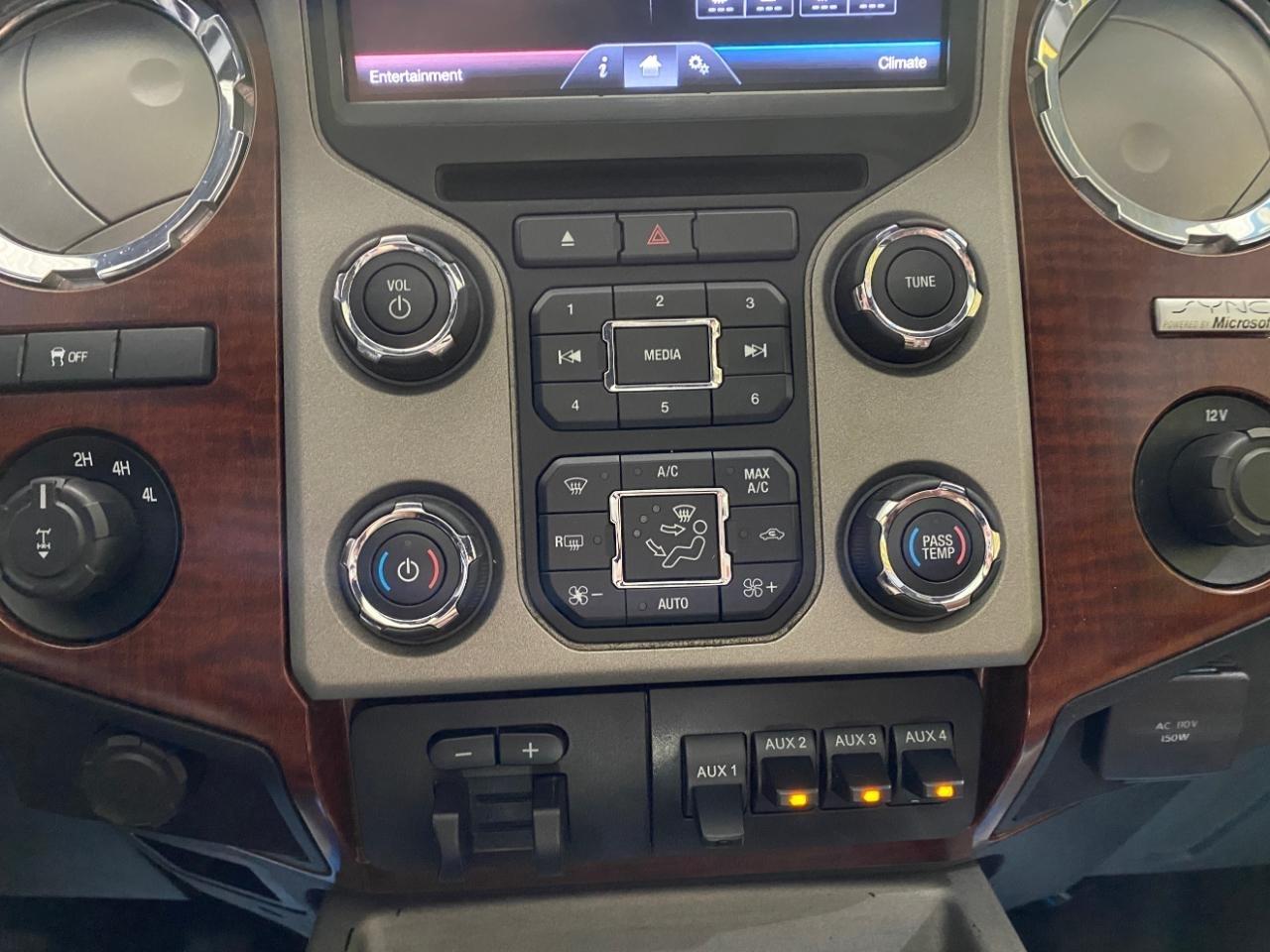 Ford F-250 SD King Ranch Crew Cab 4WD 2013