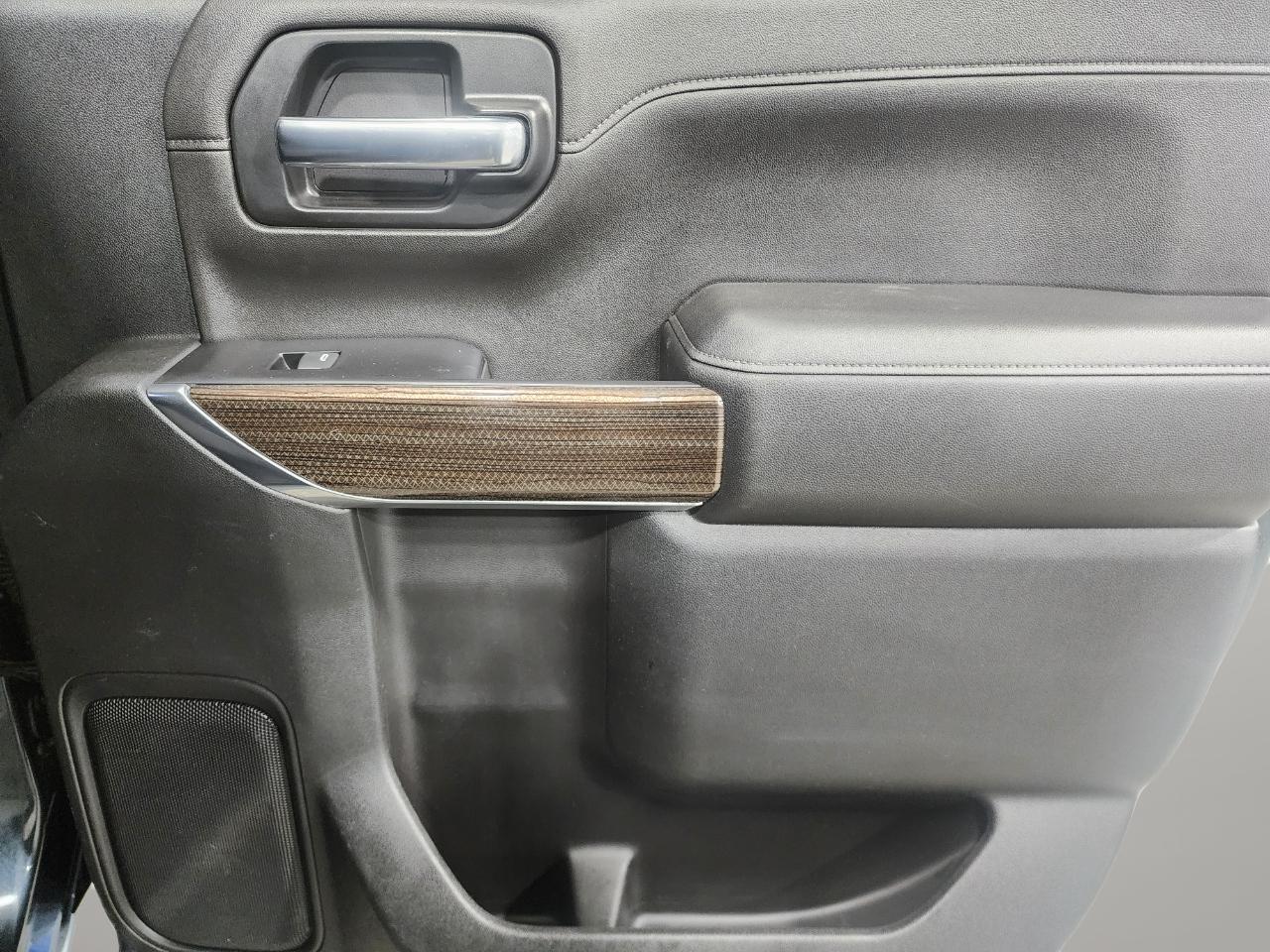 Chevrolet Silverado 1500 RST Crew Cab 4WD 2019