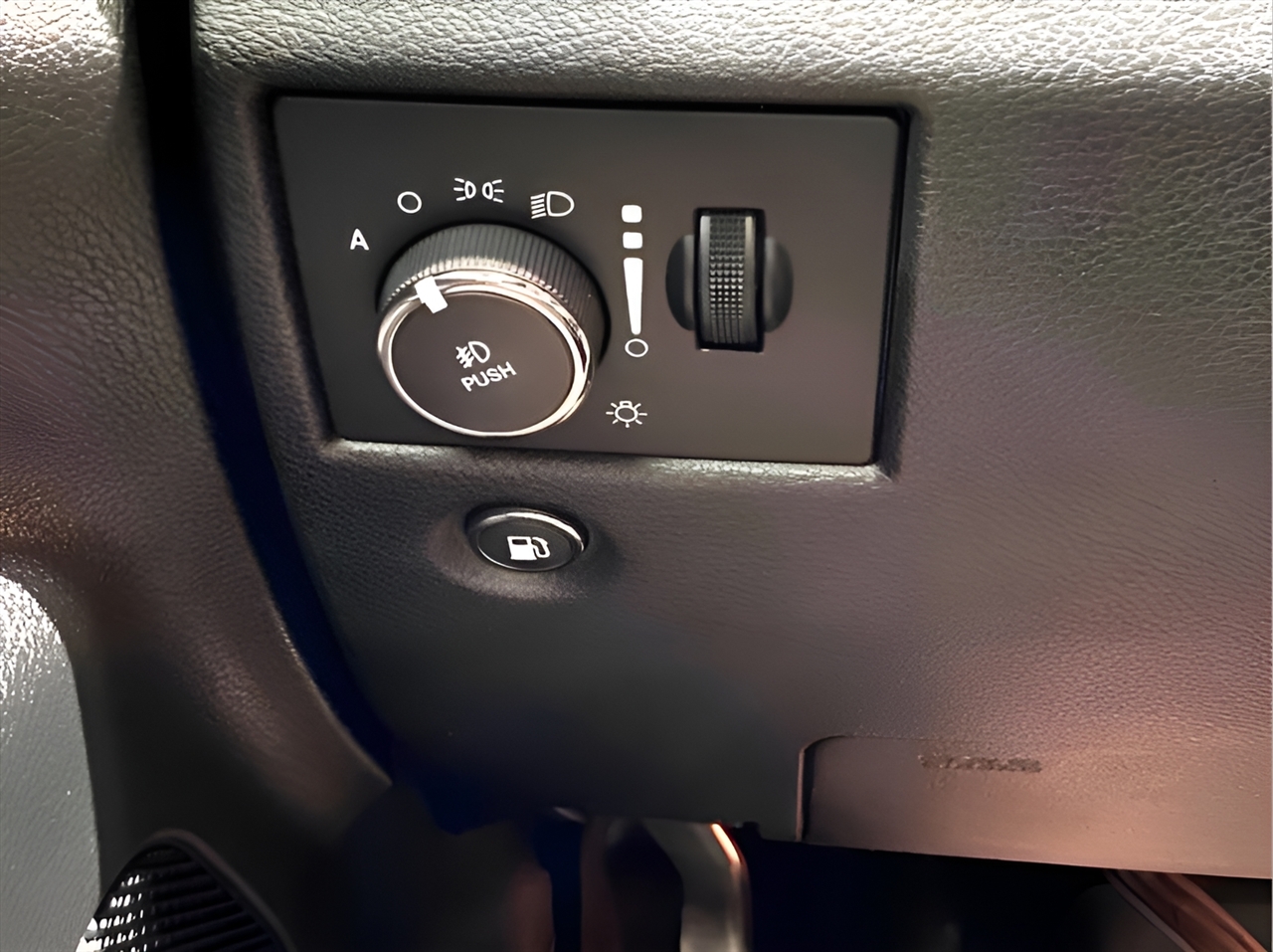 2019 Jeep Grand Cherokee Overland photo 12