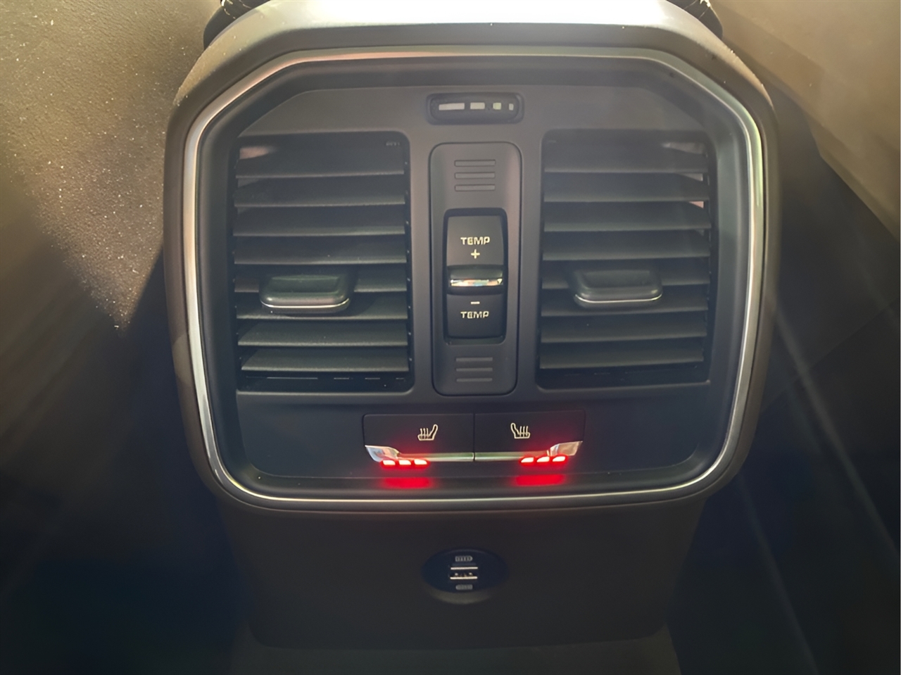2018 Porsche Macan S photo 18