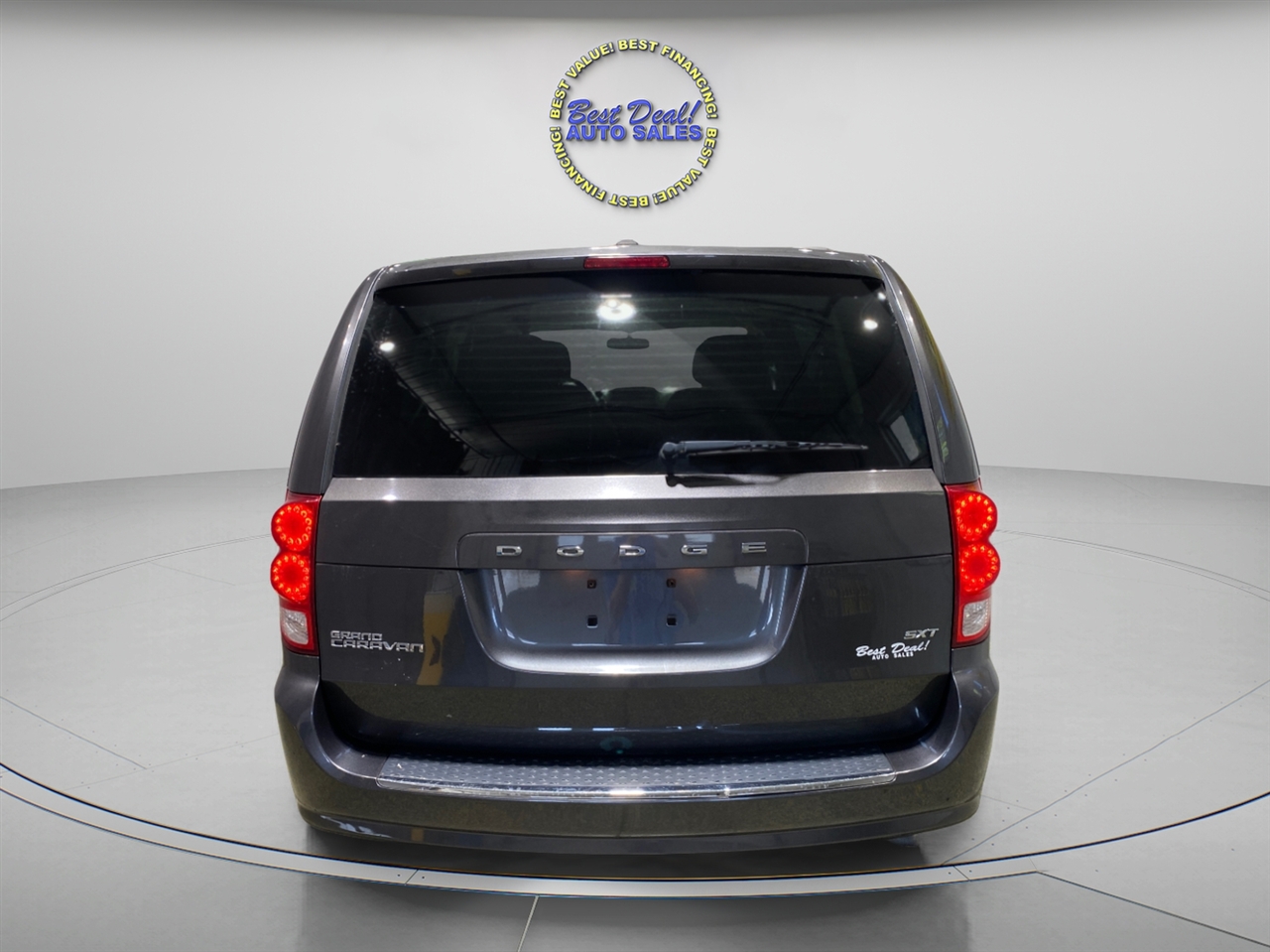 2016 Dodge Grand Caravan SXT photo 3