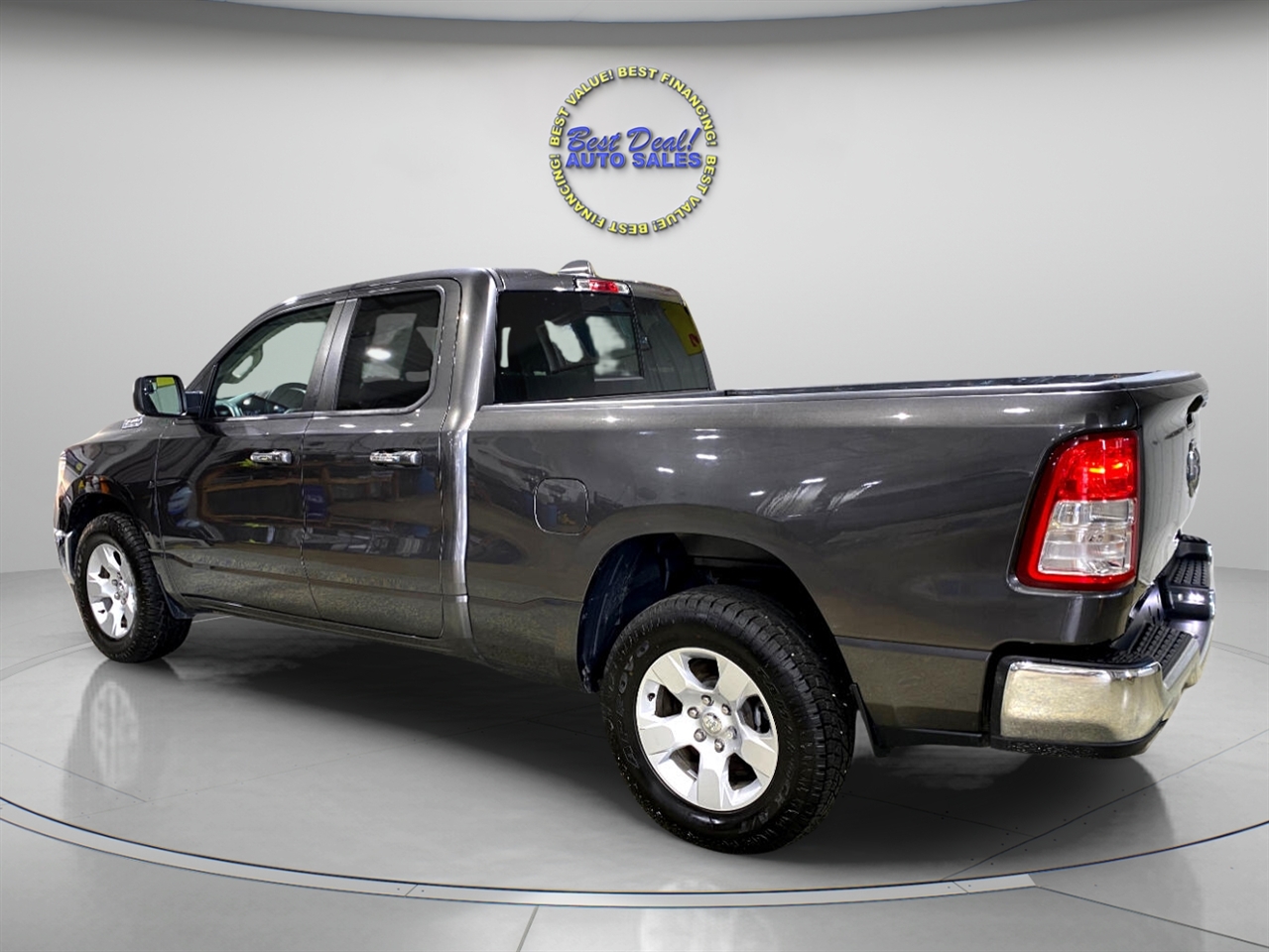 RAM 1500 Big Horn Quad Cab 4WD 2020
