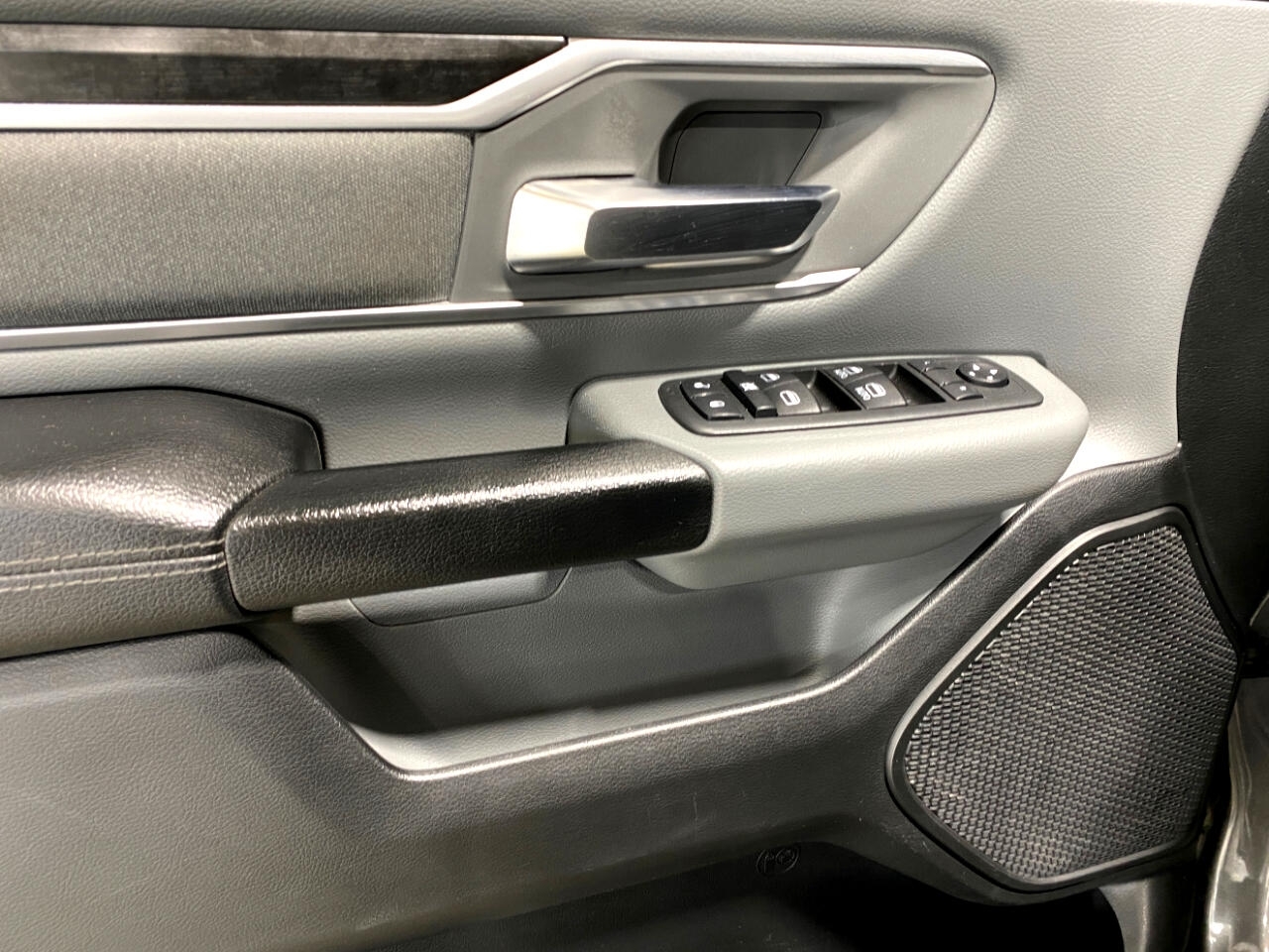 RAM 1500 Big Horn Quad Cab 4WD 2020