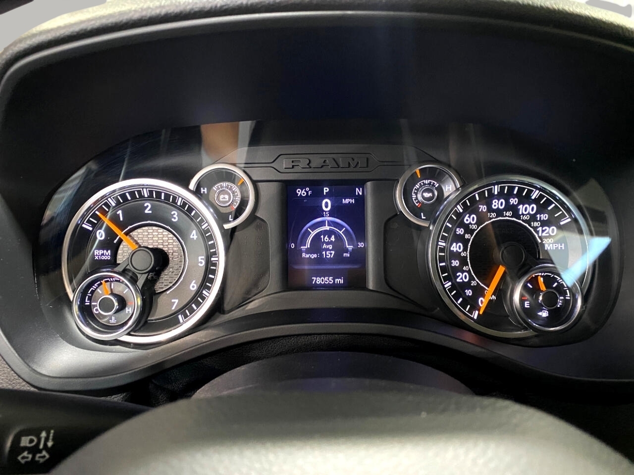 RAM 1500 Big Horn Quad Cab 4WD 2020