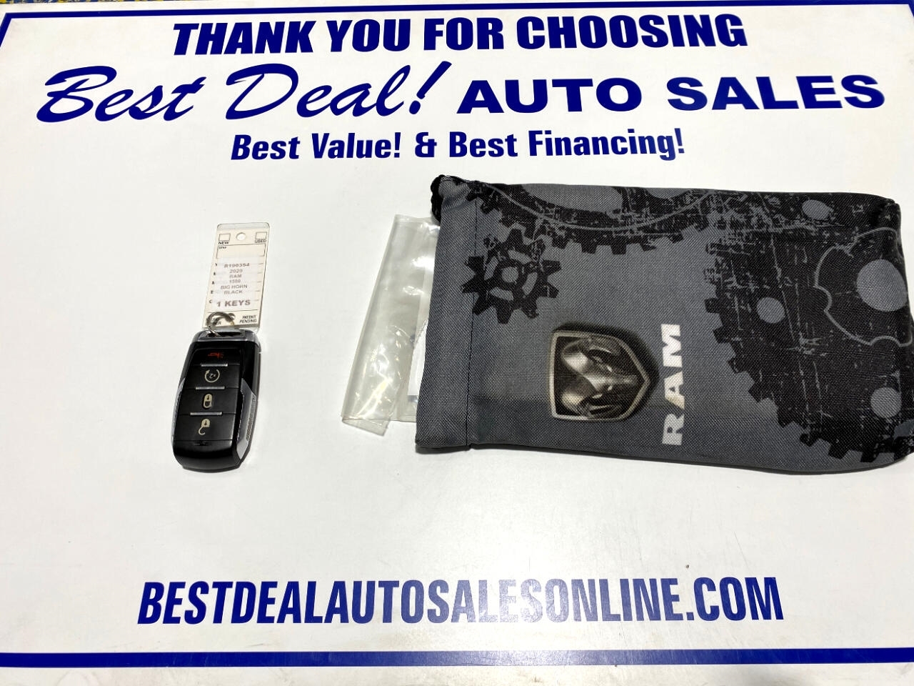 RAM 1500 Big Horn Quad Cab 4WD 2020