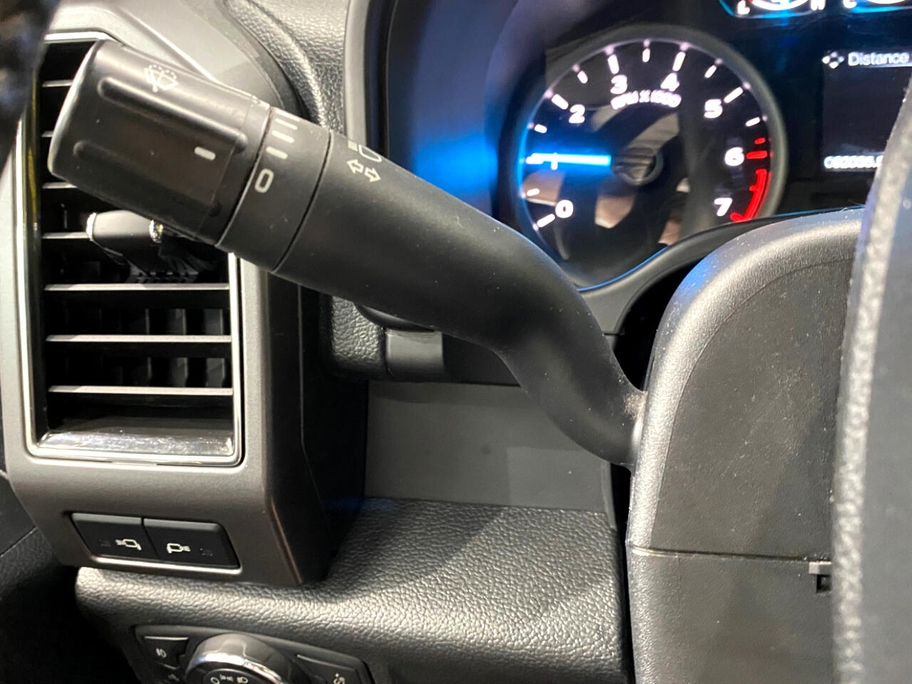 Ford F-150 XLT 4WD SuperCab 6.5' Box 2019