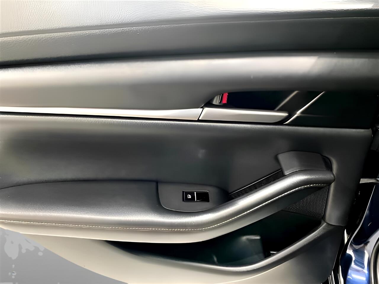 2021 Mazda Mazda3 Select photo 21