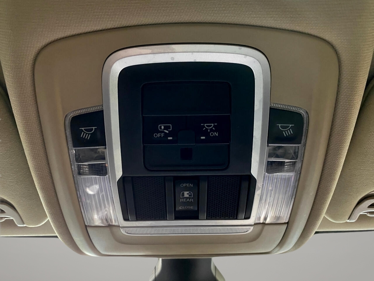 RAM 2500 Laramie Crew Cab SWB 4WD 2021