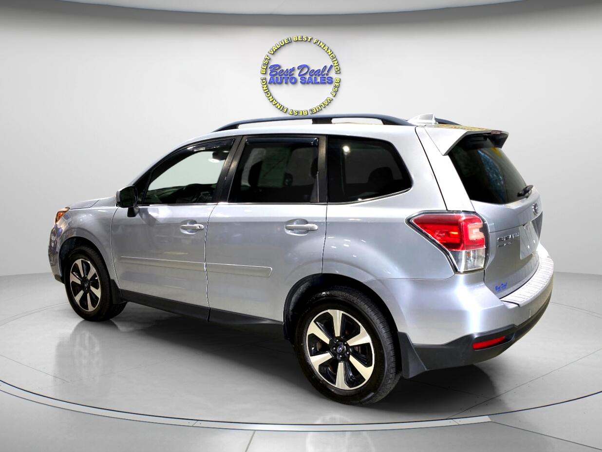 2017 Subaru Forester 2.5i Limited photo 2