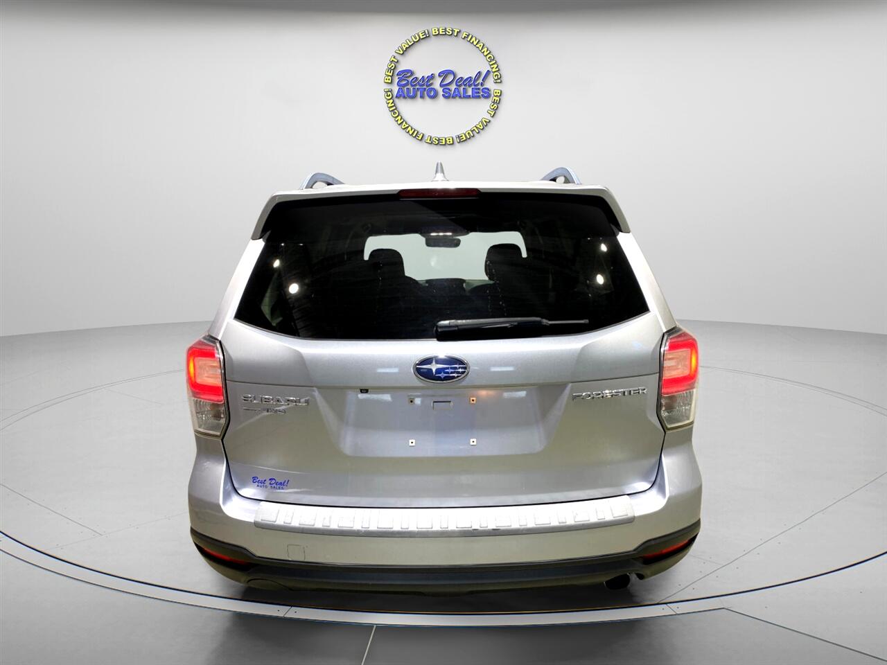 2017 Subaru Forester 2.5i Limited photo 3