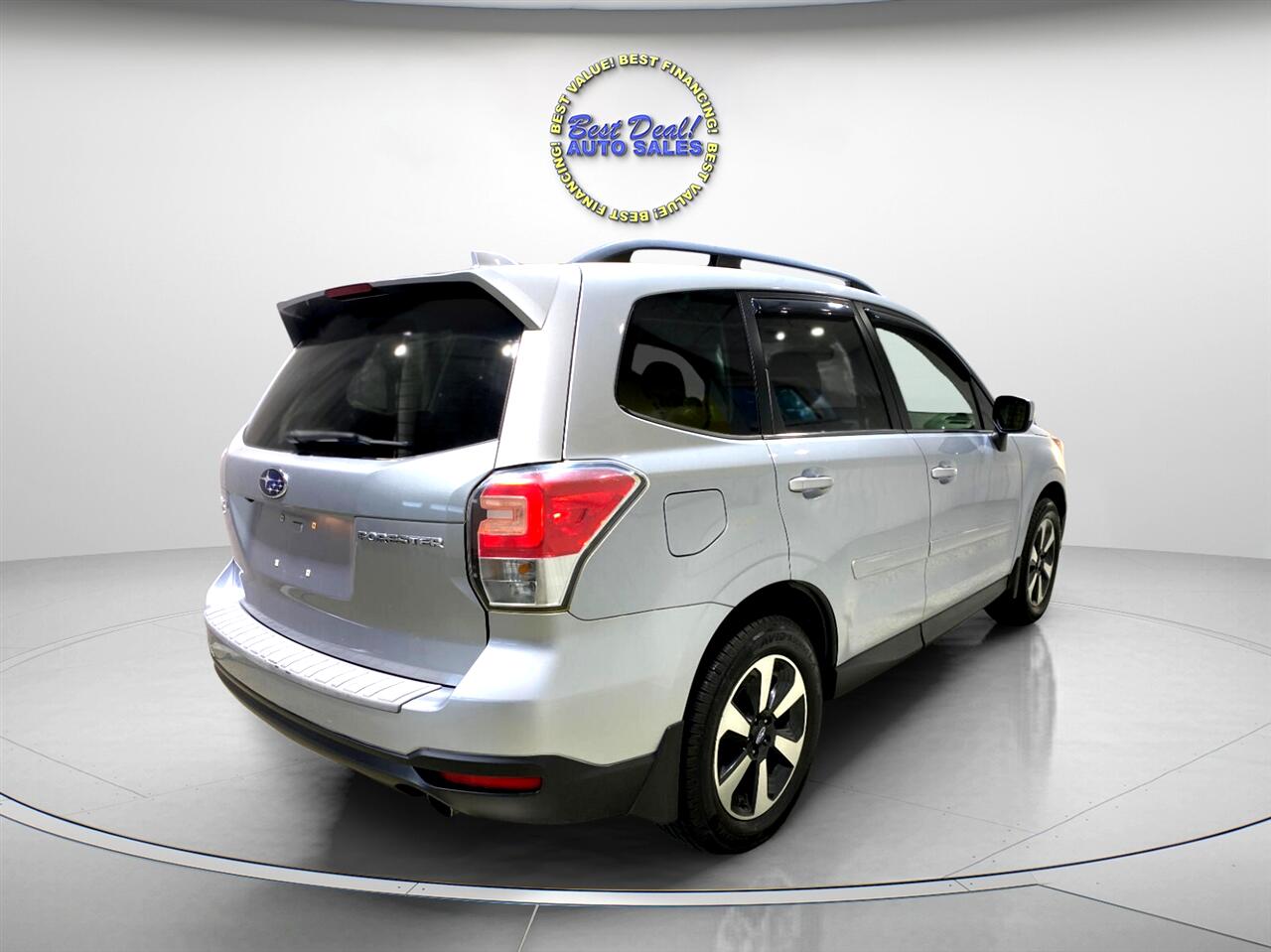 2017 Subaru Forester 2.5i Limited photo 4