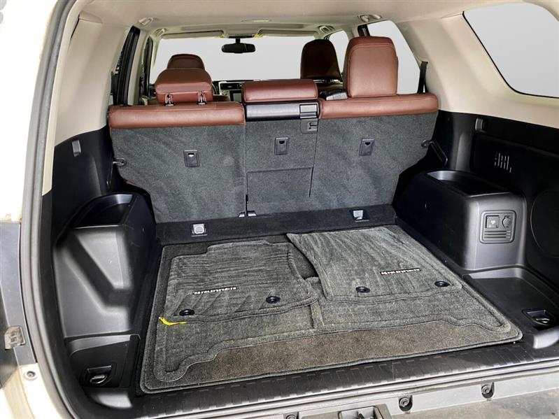 Toyota 4Runner Limited V6 4WD 2015 Toyota 4Runner Limited V6 4WD 2015