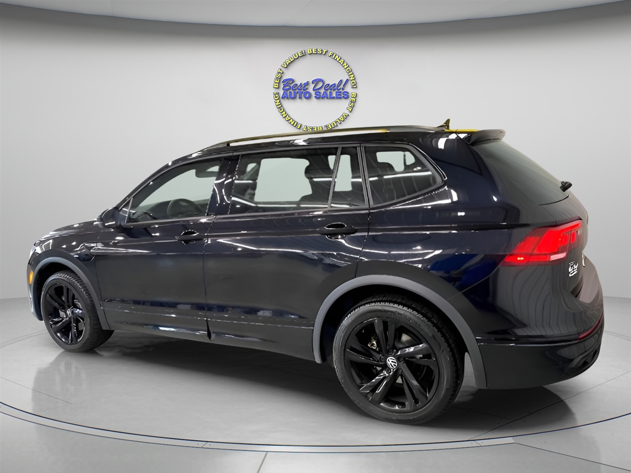 Volkswagen Tiguan SE R-Line Black 4MOTION 2023 Volkswagen Tiguan SE R-Line Black 4MOTION 2023