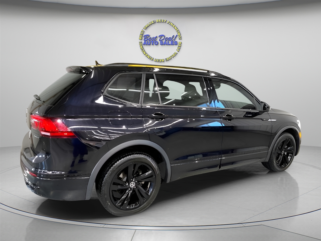 Volkswagen Tiguan SE R-Line Black 4MOTION 2023 Volkswagen Tiguan SE R-Line Black 4MOTION 2023