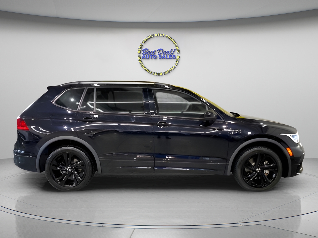 Volkswagen Tiguan SE R-Line Black 4MOTION 2023 Volkswagen Tiguan SE R-Line Black 4MOTION 2023