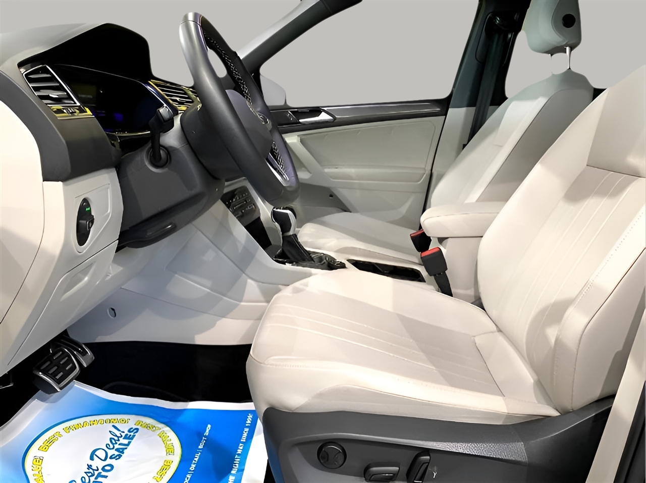 Volkswagen Tiguan SE R-Line Black 4MOTION 2023 Volkswagen Tiguan SE R-Line Black 4MOTION 2023