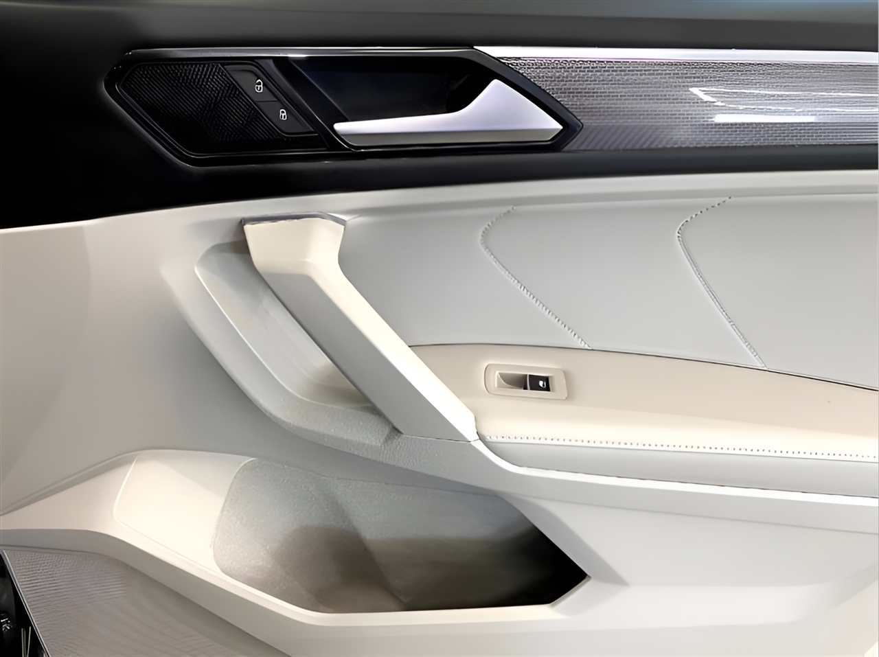 Volkswagen Tiguan SE R-Line Black 4MOTION 2023 Volkswagen Tiguan SE R-Line Black 4MOTION 2023