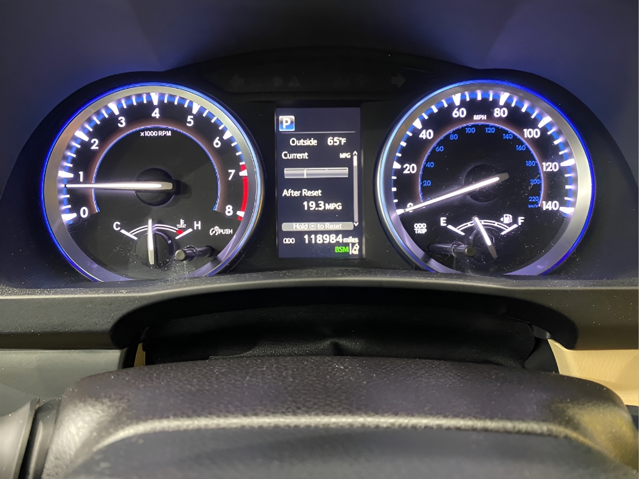 2017 Toyota Highlander Limited photo 12