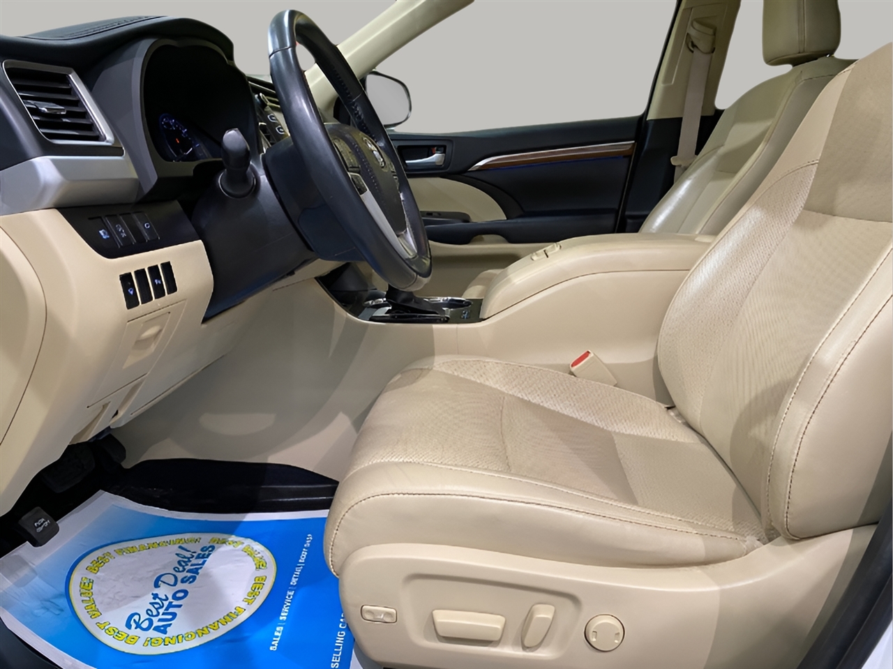 2017 Toyota Highlander Limited photo 19