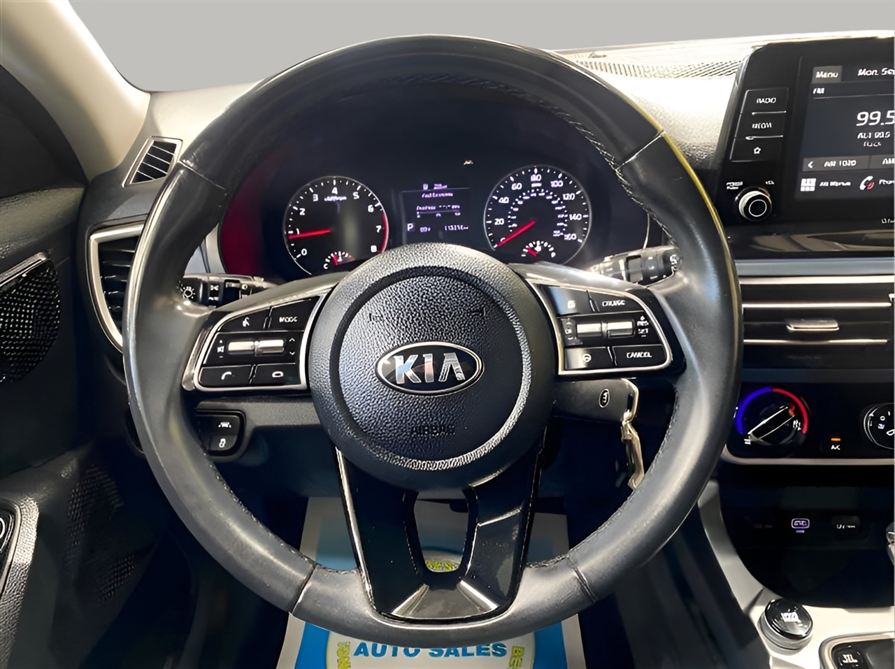 2021 Kia Seltos S photo 10