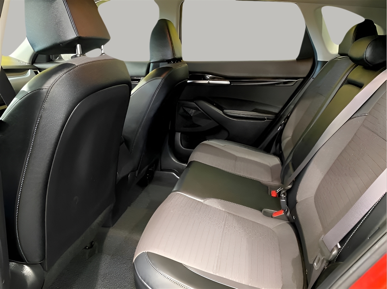 2021 Kia Seltos S photo 19