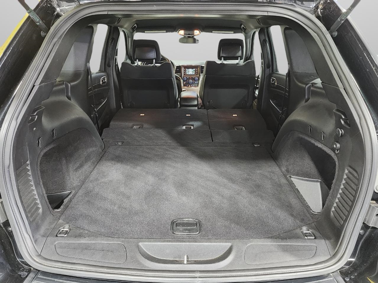 2016 Jeep Grand Cherokee Laredo photo 26